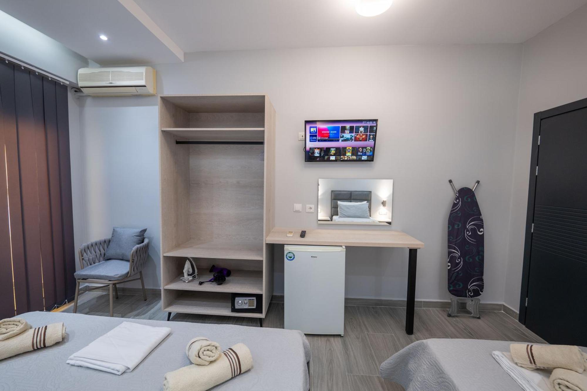 Hotel Porti Саранда Экстерьер фото