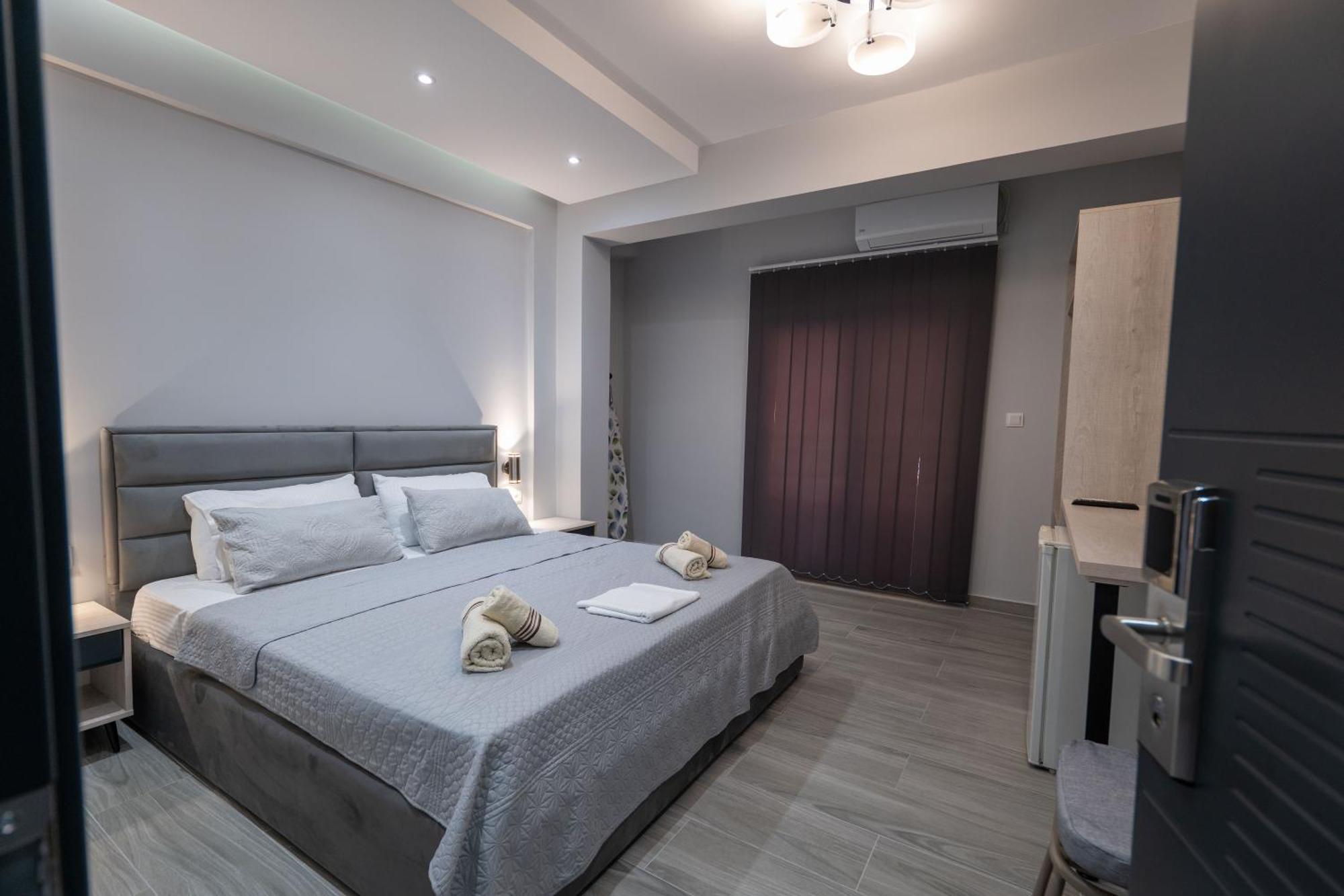 Hotel Porti Саранда Экстерьер фото
