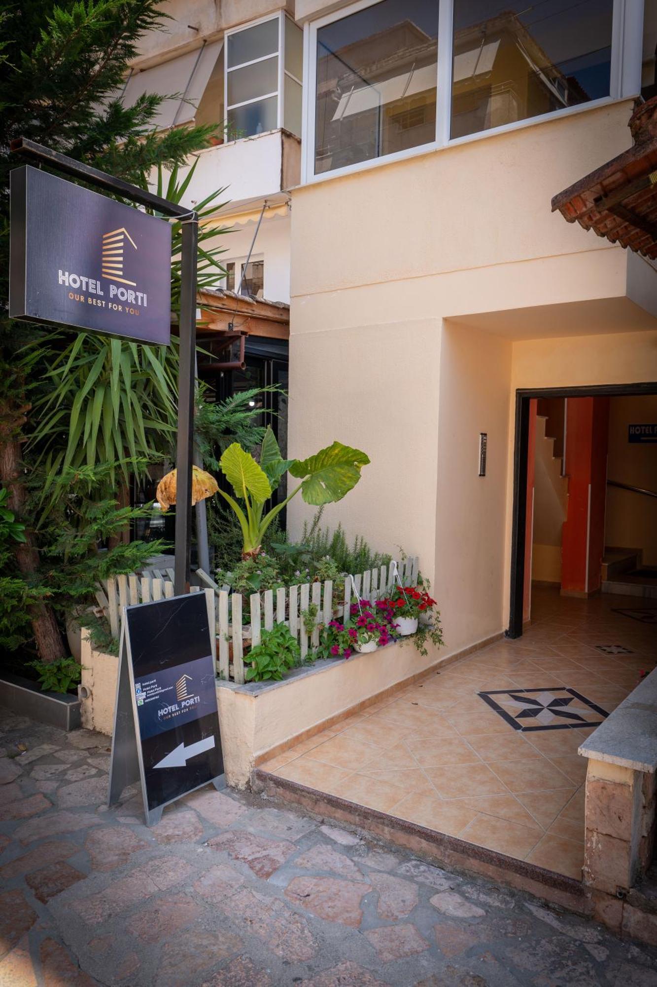 Hotel Porti Саранда Экстерьер фото