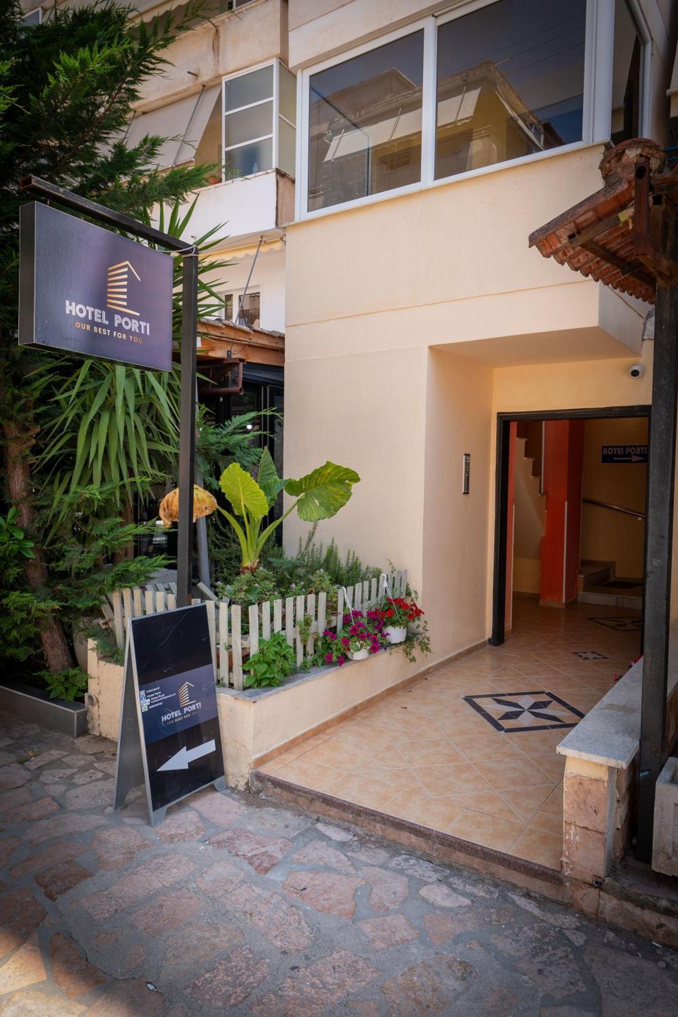 Hotel Porti Саранда Экстерьер фото